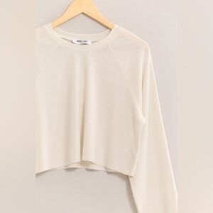232B-CREAM. Waffle Raglan Long Sleeve Crop Top